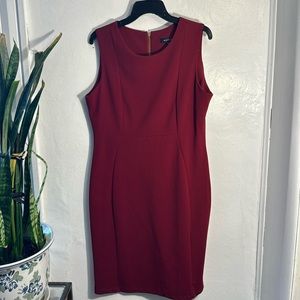 Sleeveless burgundy dress size 12 P